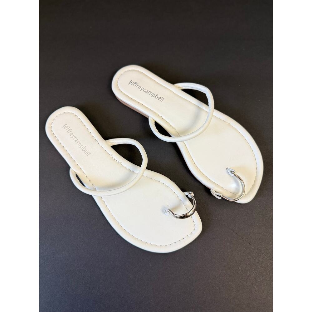 Jeffrey Campbell NWOT Flat Minimal White Leather Sandal Silver Toe Ring Binny 6 - Picture 2 of 5